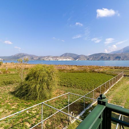 Villa Rania: Ευάερη Βίλα Με Θέα Τη Θάλασσα Ликсури Экстерьер фото