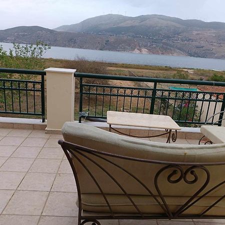 Villa Rania: Ευάερη Βίλα Με Θέα Τη Θάλασσα Ликсури Экстерьер фото