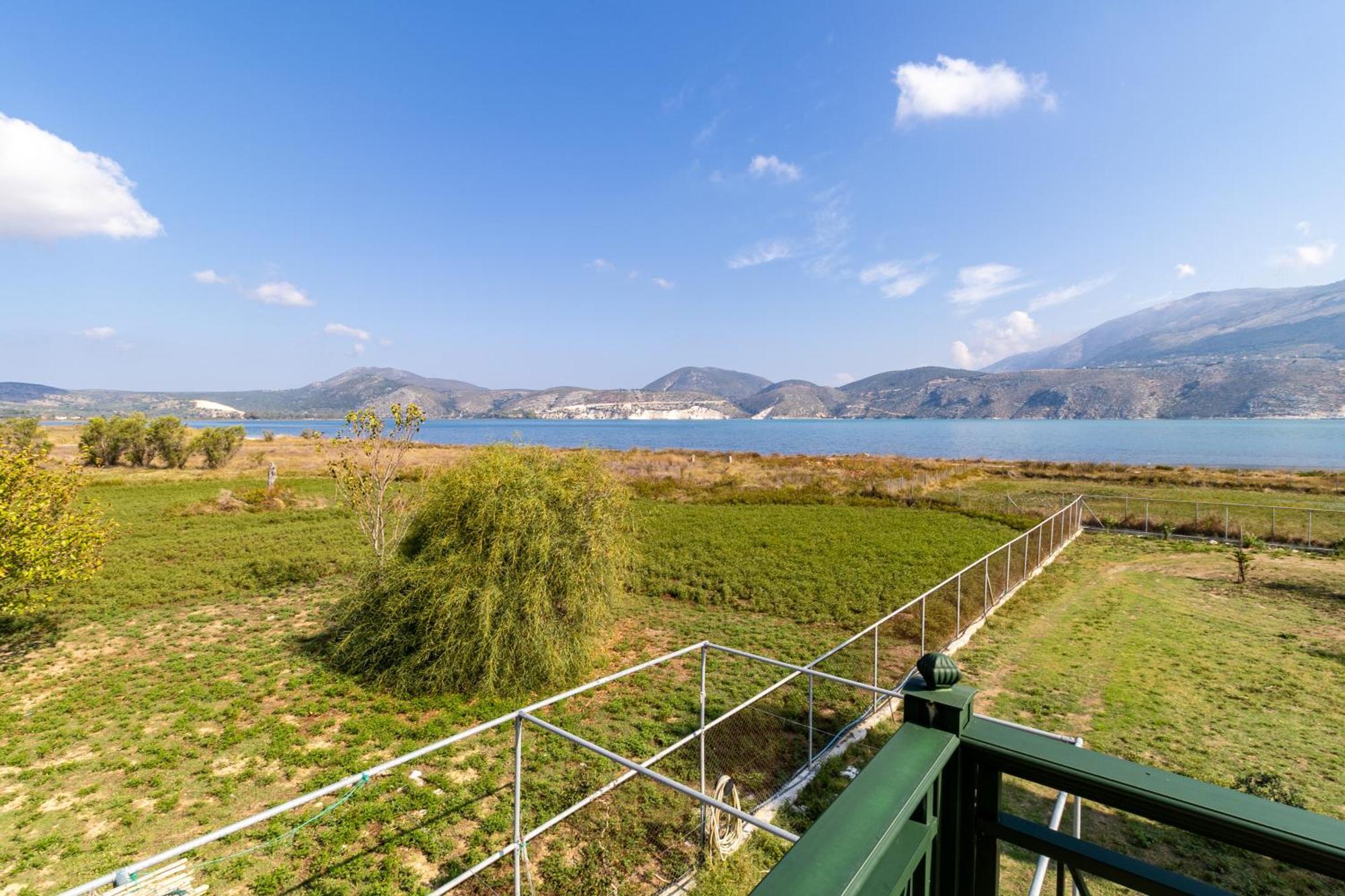 Villa Rania: Ευάερη Βίλα Με Θέα Τη Θάλασσα Ликсури Экстерьер фото